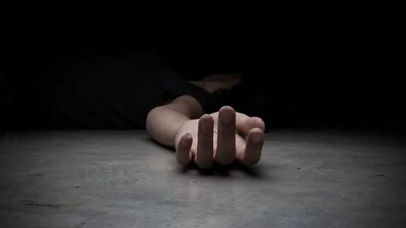 تفاصيل مروعة لرجل قتل ابنتيه بـ "عصا" ودفنهما