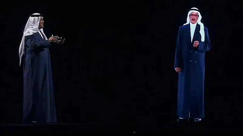 شاهد.. تقنية الهولوجرام تجمع ديو بين الفنان الراحل طلال مداح ومحمد عبده