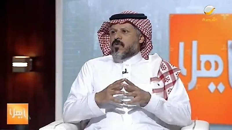 طبيب يقدم الكشف مجانًا: أشعر براحة لا أجدها في الأيام الأخرى