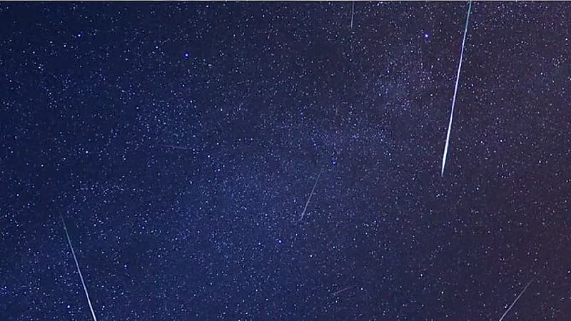 فلكية جدة: شهب التنينيات تزين سماء المملكة اليوم