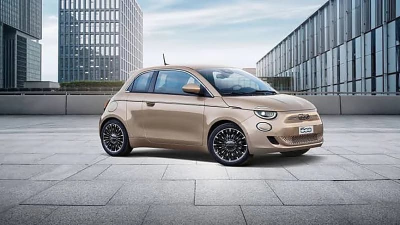 "فيات" تعلن تحولها لكهربائية بالكامل في 2027