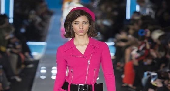 بالصور .. مجموعة جديدة بتوقيع مايكل سينكو بأسبوع الموضة بميلان