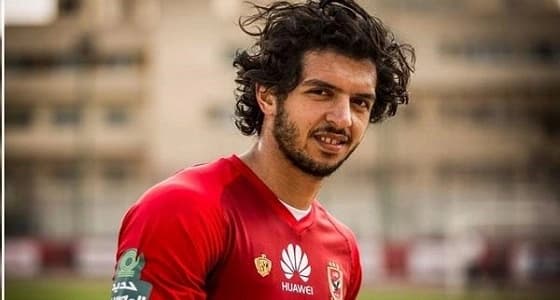 نجم الأهلي المصري ينضم للشباب رسميا