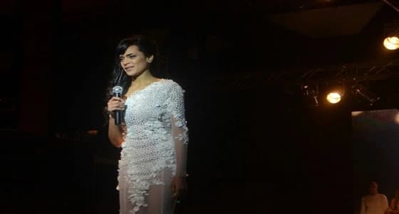 بالصور.. الحاصلة على لقب ملكة الأناقة 2018 ووصيفاتها