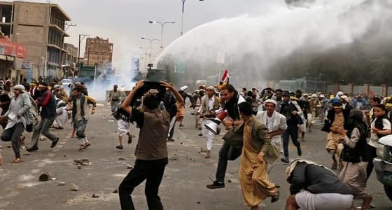 اشتباكات بين الحوثيين والقبائل في مديرية آنس باليمن