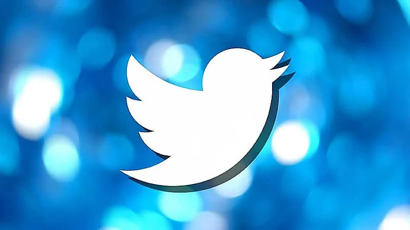 "تويتر" يطرح استطلاع بشأن منع الترويج  للشبكات الاجتماعية الأخرى