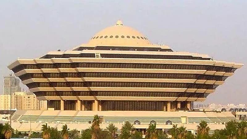 الداخلية تجدد تحذيرها: السجن أو الغرامة لمن يخالف تعليمات العزل أو الحجر الصحي