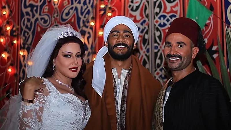 أول تعليق من سمية الخشاب على صورتها المثيرة للجدل مع أحمد سعد 