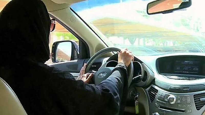 مختص: قرار قيادة المرأة للسيارات رفع نسبة المشتريات إلى ما يقارب 25٪؜ (فيديو)