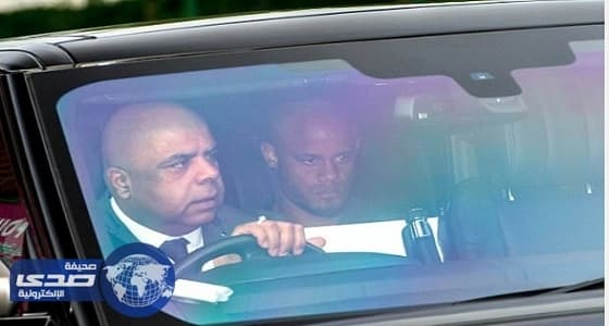 بالصور.. معرض سيارات فارهة بين نجوم مانشستر سيتى