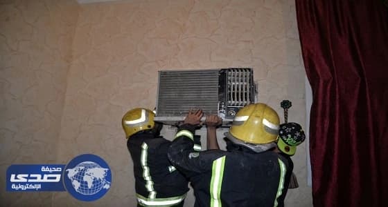 المدني ينقذ مقيم سقط في منور وحدة سكنية بحائل