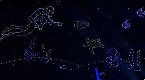 بالفيديو.. طائرات الدرون ترسم لوحة جميلة في موسم جدة