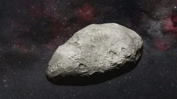 كويكب عملاق يتجه إلى الأرض في أول أيام العيد