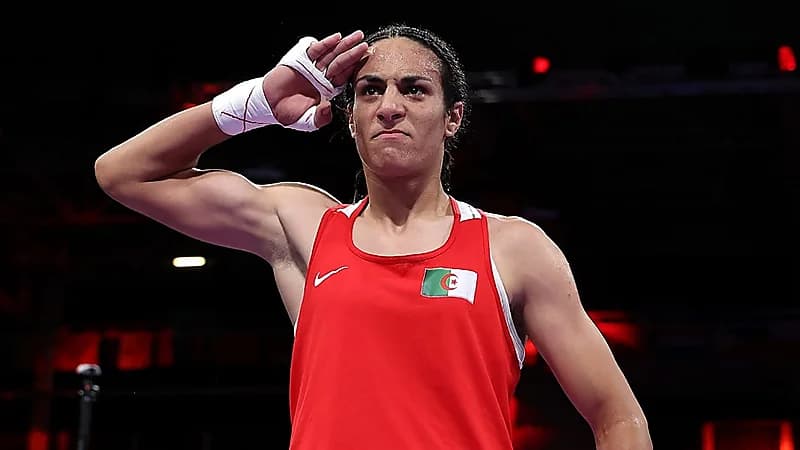 ملاكمة روسية لـ "إيمان خليف" : سأدمرك بالقاضية .. فيديو