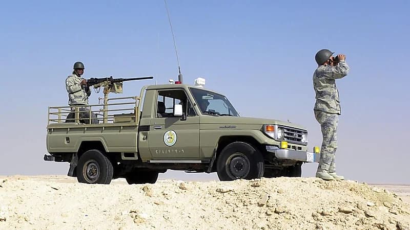 القبض على 15 مخالفًا لتهريبهم 300 كيلوجرامٍ من نبات القات المخدر بعسير