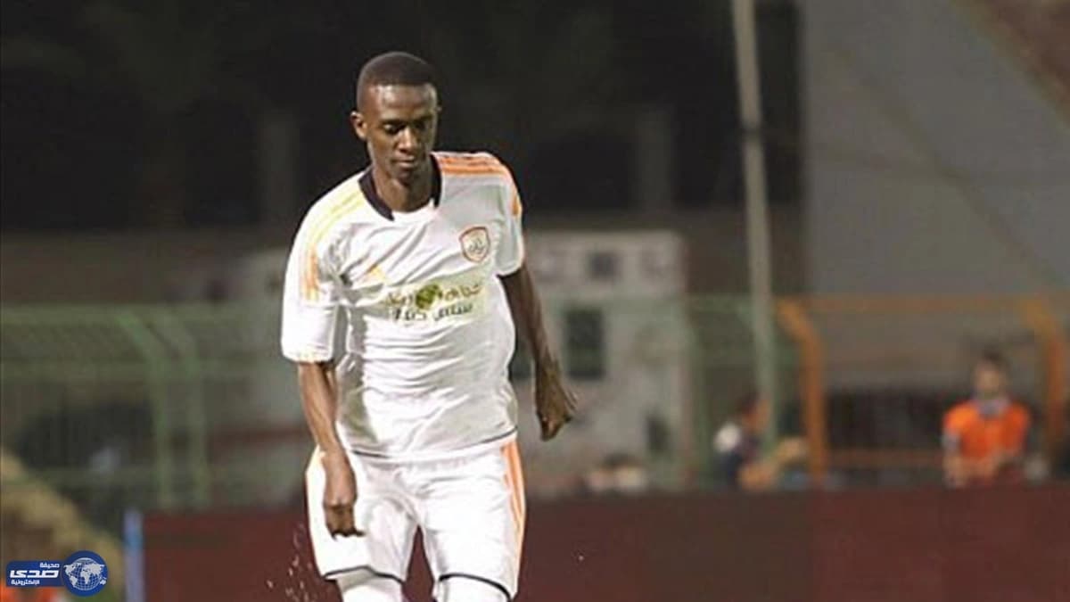 إدارة الشباب تخشى رحيل حسن معاذ