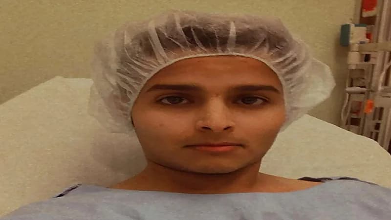 مواطن من عسير ينهي معاناة والده مع الفشل الكلوي ويتبرع له بكليته