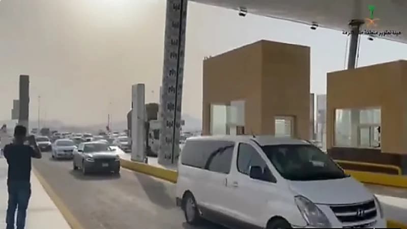 بالفيديو.. البدء التجريبي بتحويل حركة السير إلى مسارات مركز الضبط الأمني الجديد بالشميسي