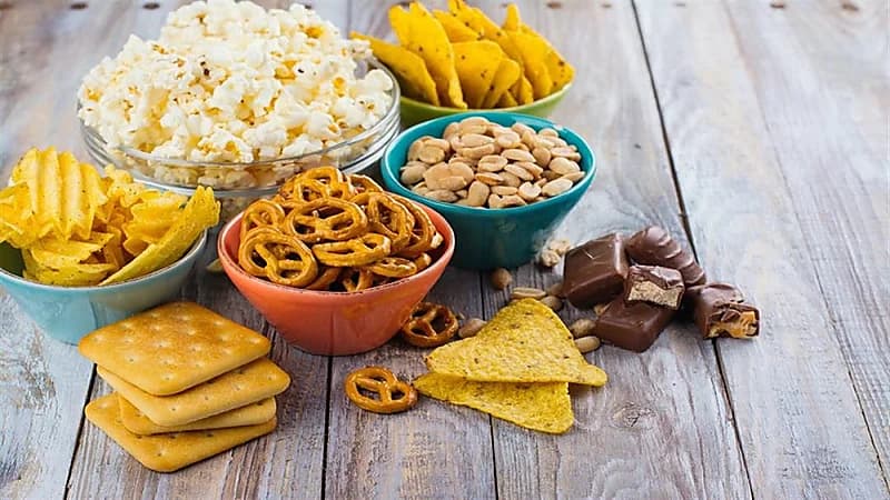 أطعمة ينصح بها وأخرى يجب تجنبها لعلاج تليف الرحم