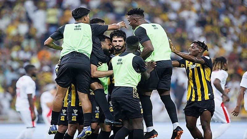 بالفيديو .. الاتحاد يعبر الوحدة بهدف حجازي