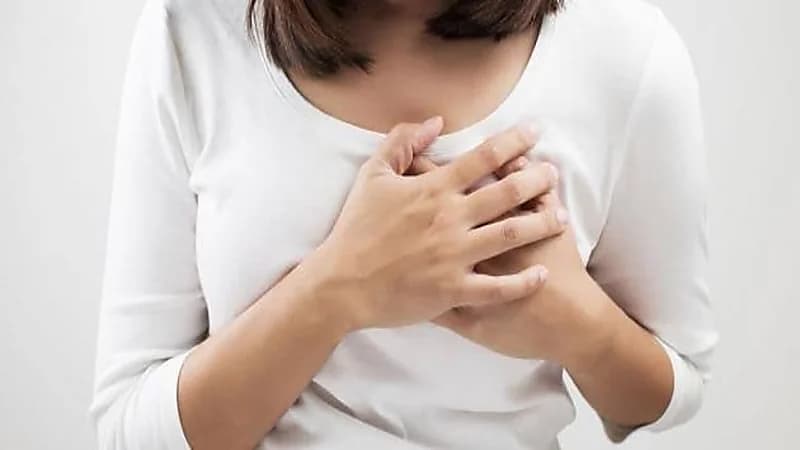 استشاري يكشف 4 حقائق عن هرمون الحليب