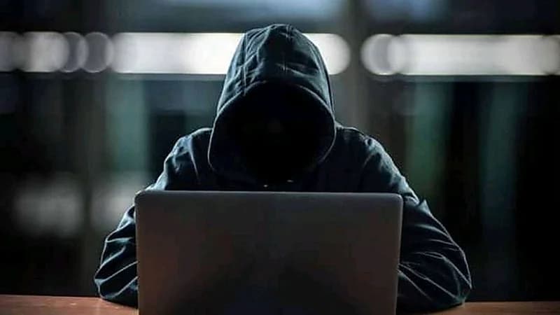 أبرزها عدم نشر رقم الجوال.. طرق حماية الأطفال من الابتزاز عبر الإنترنت