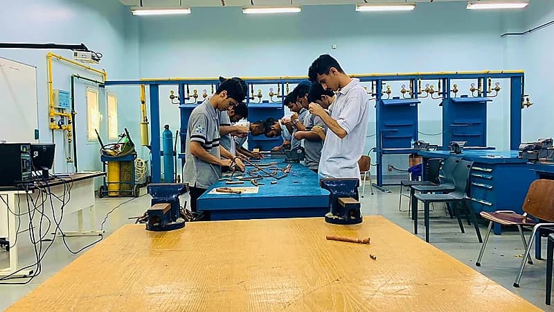 تعليق التدريب الحضوري ليوم غد في "تقني الخرج"