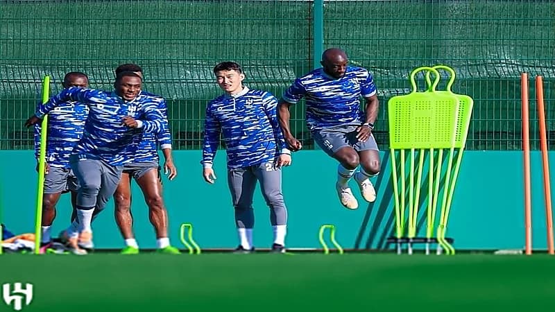 الهلال يواصل استعداداته للوداد المغربي
