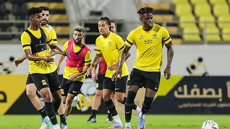 ثنائي الاتحاد يواصلان تدريباتهما اليومية بعد غياب 3 مباريات
