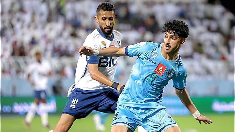 النادي الأهلي يرغب بتدعيم صفوفه بلاعب الباطن بسام الحريجي