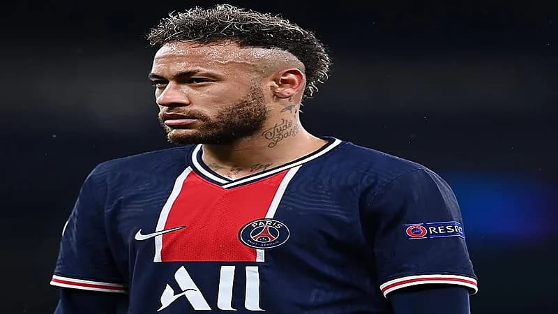 باريس سان جيرمان يعرض نيمار للبيع