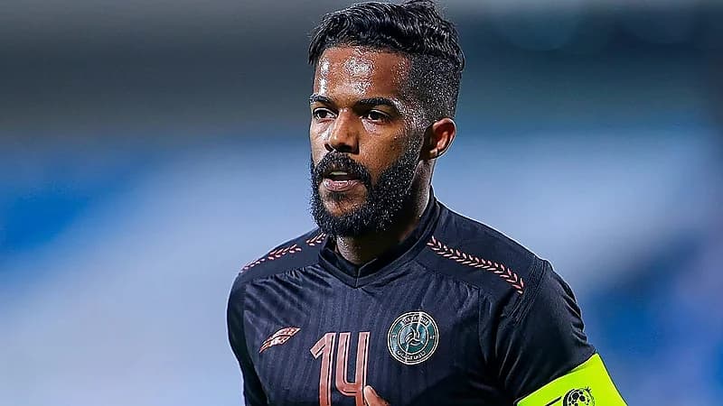 نواف العابد يتلقى عروض من عدة أندية