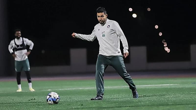 إطلاق صافرات استهجان على لاعب النصر السابق بيتروس .. فيديو