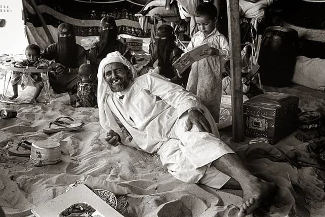 صورة من عام 1983 توثق حياة عائلة بدوية في الشرقية