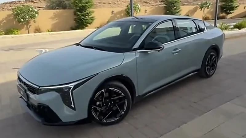 كيا تدشن سيارات K4 2026 بأسعار تبدأ من 87 ألف ... فيديو