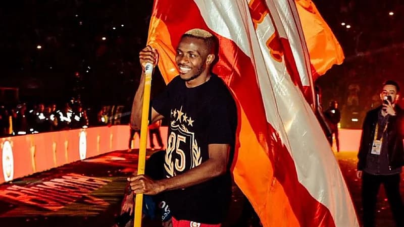 غلطة سراي يقدم عرضًا لشراء أوسيمين