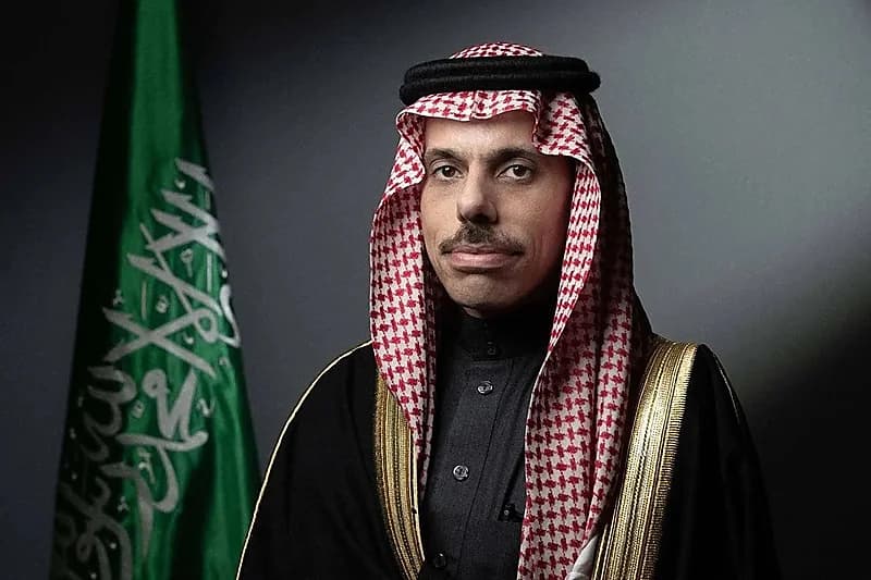 وزير الخارجية يصل إلى قطر