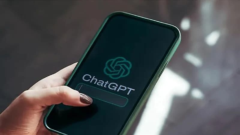 OpenAI: محادثات ChatGPT قد تراجع من قبل السلطات لحماية الأمان