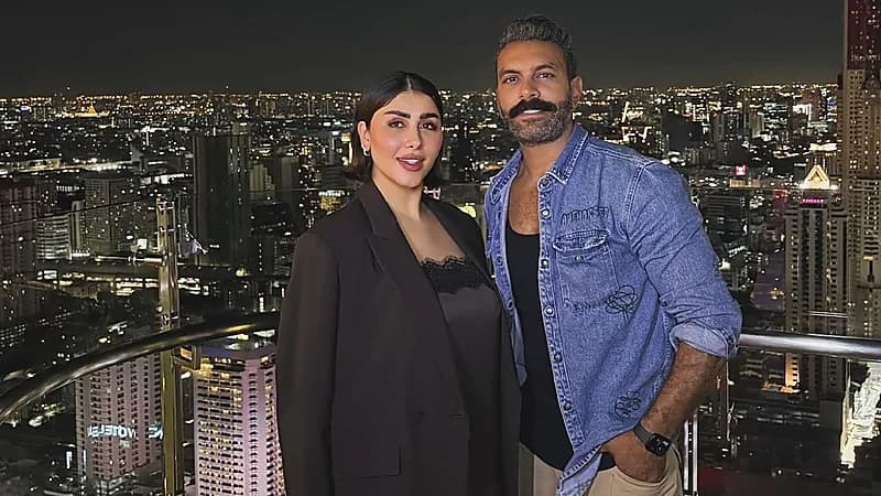 هنادي الكندري لزوجها: أنت رجل لا يتكرر بتاريخ الورد والشعر
