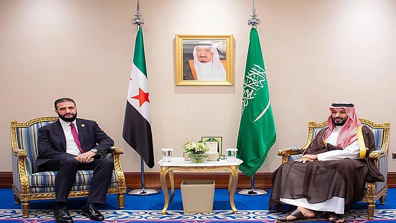 ولي العهد يلتقي أحمد الشرع