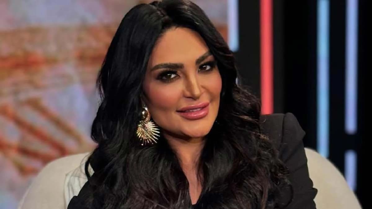 سالي عبد السلام تنجو من صعقة كهربائية بعد غرق منزلها