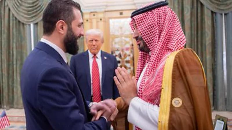 لقاء تاريخي في الرياض يجمع ولي العهد والرئيسين الأمريكي والسوري .. فيديو وصور