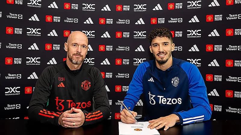 مانشستر يونايتد يعلن تعاقده رسميًا مع الحارس التركي ألتاي بايندير .. صور