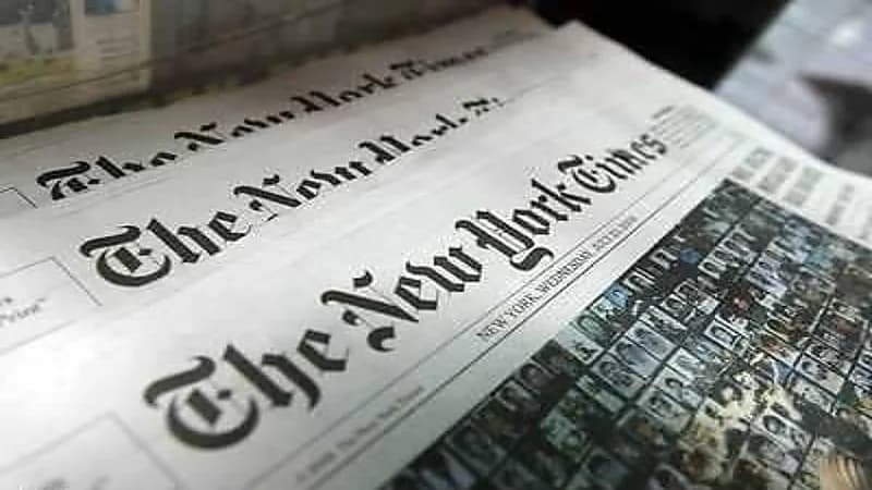 "الفراج" يسخر من "نيويورك تايمز" ويشبهها بإعلام دول العالم الثالث