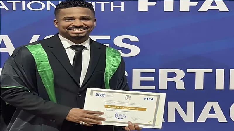 "فيفا" يمنح "الشمراني" شهادة دبلوم الإدارة الرياضية