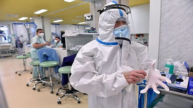 متغيرات أوميكرون الجديدة تسبب أعراضا متشابهة لنزلة البرد