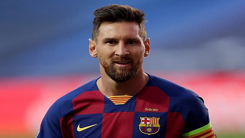 نجاة ميسي من إصابة قوية خلال مباراة برشلونة وفياريال