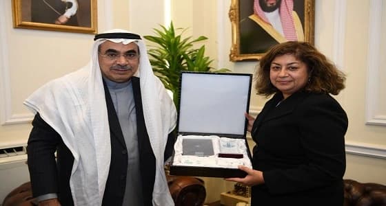 بالصور.. أمين الشرقية يستقبل " رشنا كورهين " بمكتبه