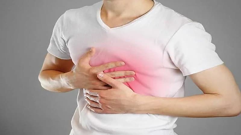 بالفيديو .. استشاري : الحموضة تساعد على حدوث قرحة المعدة