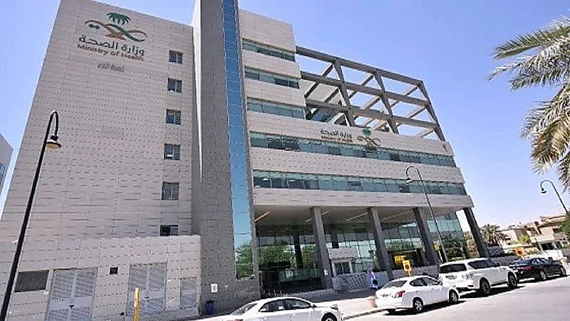 الصحة توضح كيفية الحماية من متحور أوميكرون